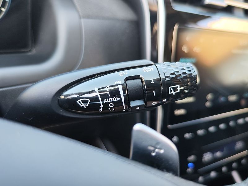 Hyundai Tucson 1.6 T-GDI/169kW Smart Navi DCT - fotka 30 z 37