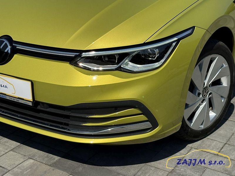Volkswagen Golf 2.0TDI 110kw DSG + kamera - fotka 10 z 51