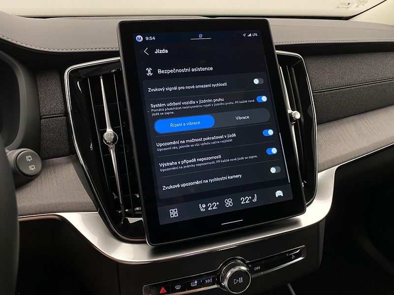 Volvo XC90 (2026) B5 AWD AUT DARK PLUS 7míst - fotka 53 z 70