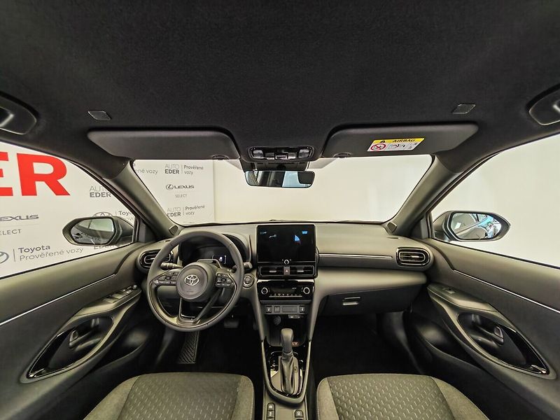 Toyota Yaris Cross 1.5 Hybrid CVT Style 4x2 - fotka 12 z 37