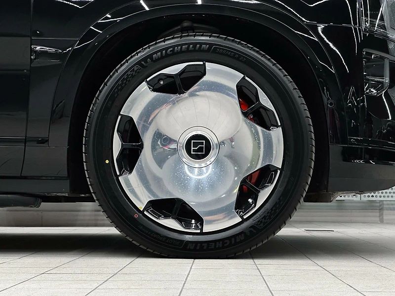 ZEEKR 9X (2026) Hyper 70kWh*1030kW*1401k - fotka 7 z 21