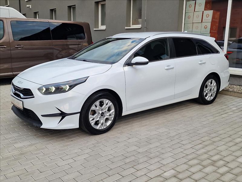 Kia Ceed 1.5 T-GDI 118kW TOP SW,1.Maj. - fotka 6 z 50
