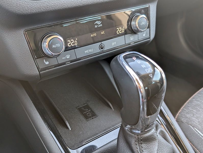 Škoda Scala (2022) 1,0 TSI / 81 kW DSG Style Extr - fotka 22 z 30