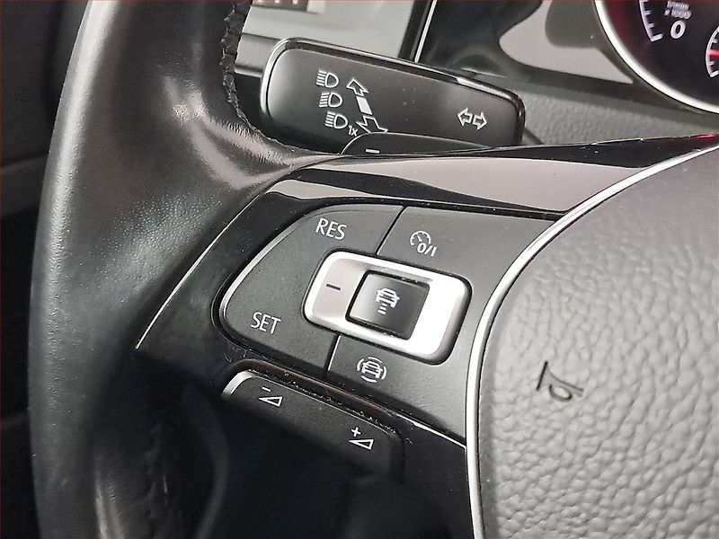 Volkswagen Golf (2020) 1.5 TSI, Automat, Tempomat - fotka 20 z 22