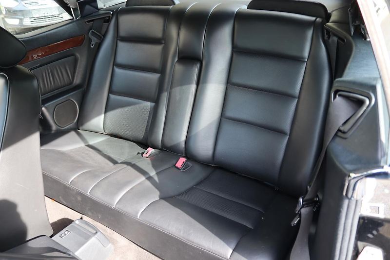 Mercedes-Benz 124 E320 CABRIO 162kW - fotka 33 z 50