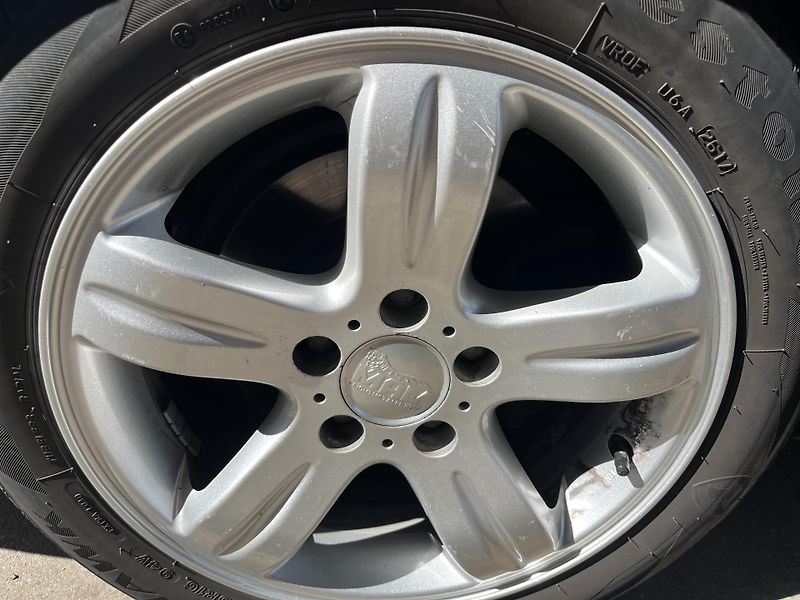 Volkswagen Passat (2010) - fotka 14 z 19