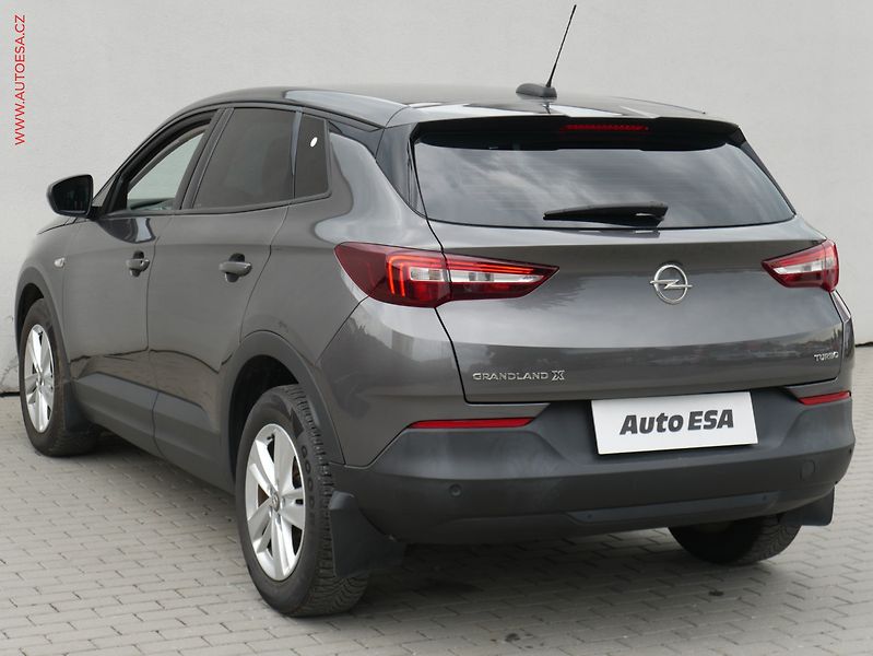 Opel Grandland X (2018) 1.2 T, ČR, AC, tempo, park - fotka 6 z 19