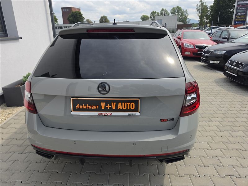 Škoda Octavia III 2,0 TSi 180KW RS Panorama - fotka 7 z 44