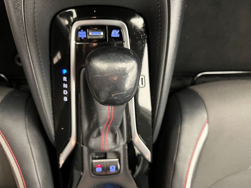 Toyota Corolla 1.8 Hybrid GR-Sport Dynamic - fotka 18 z 20