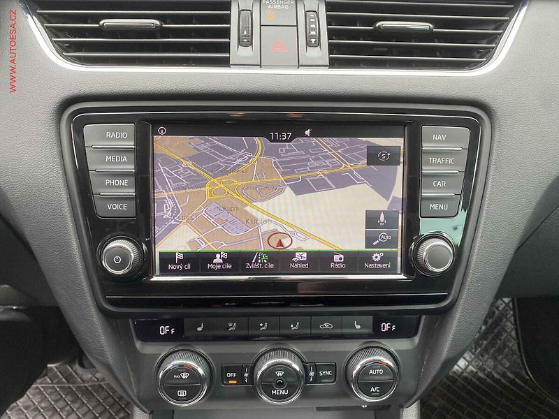 Škoda Octavia (2016) 1.6TDi, Style, bixen, navi - fotka 17 z 18