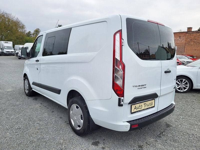 Ford Transit Custom 2.0 EcoBlue mHEV 96kW 6-míst - fotka 3 z 45