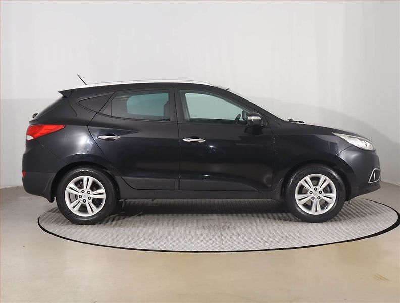 Hyundai ix35 (2011) 1.7 CRDi, Tempomat - fotka 6 z 16