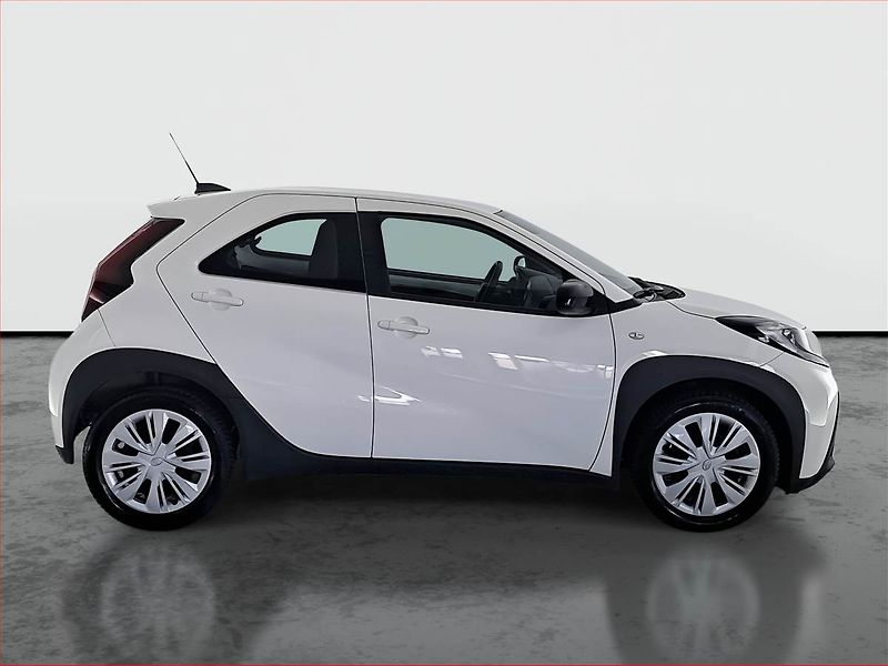 Toyota Aygo (2022) 1.0, Serv.kniha, Tempomat - fotka 6 z 17