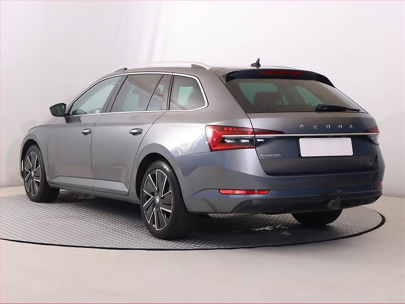 Škoda Superb (2022) Style 1.5 TSI - fotka 4 z 28