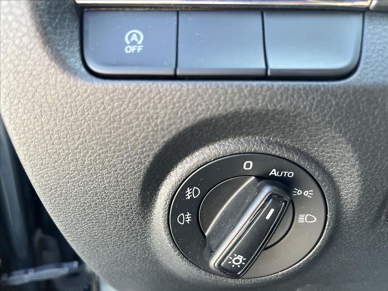 Škoda Fabia 1,2 TSi STYLE KLIMA ČR 1.M DPH - fotka 32 z 45