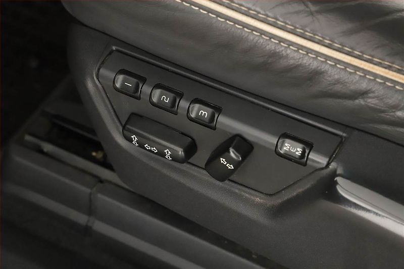 Volvo XC90 (2010) D5, 4X4, Automat, 7 míst - fotka 17 z 19