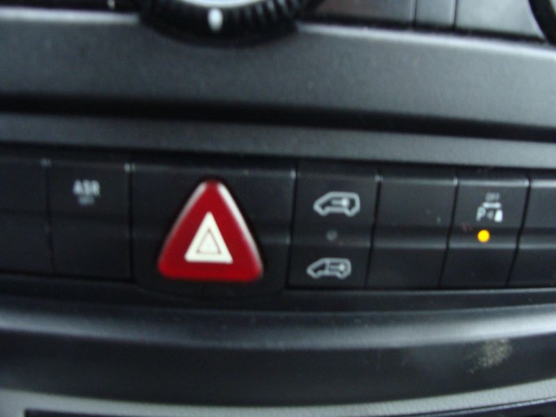Volkswagen Crafter 2.5 TDi, 80 kW, klima, tažné - fotka 23 z 25
