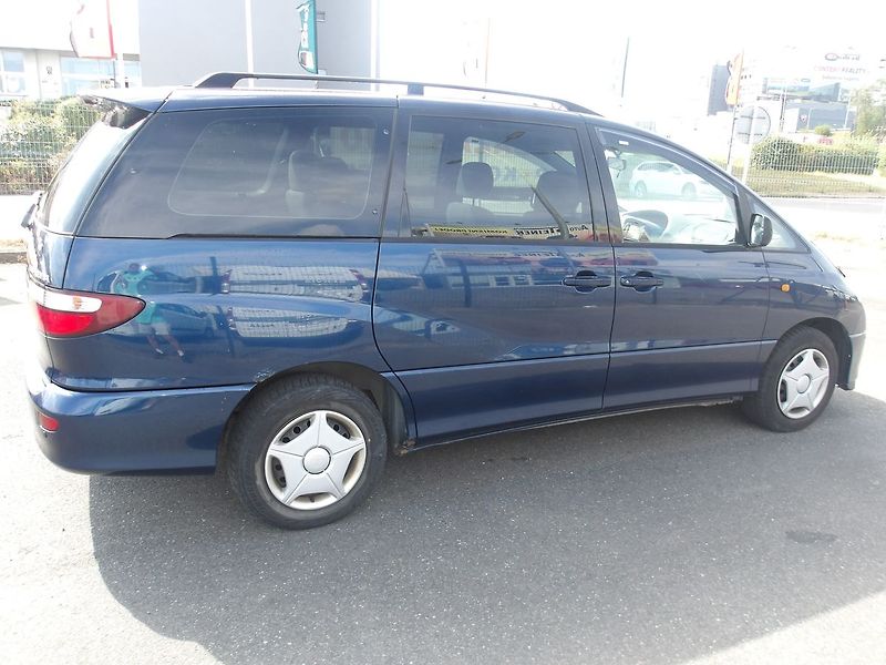 Toyota Previa 2,4i 7 MÍST AUTOMAT !! - fotka 8 z 27