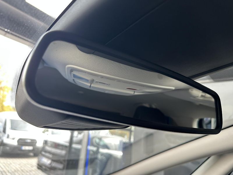 Ford S-MAX Business 2.5i HEV 190k aut. - fotka 25 z 30