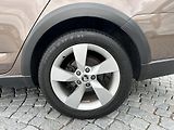 Škoda Octavia Combi 2.0 TDI DSG 4X4 Scout - náhled 29