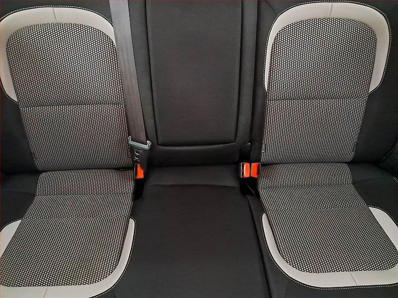 Kia Ceed (2017) 1.6 GDI, Serv.kniha, Navi - fotka 10 z 14