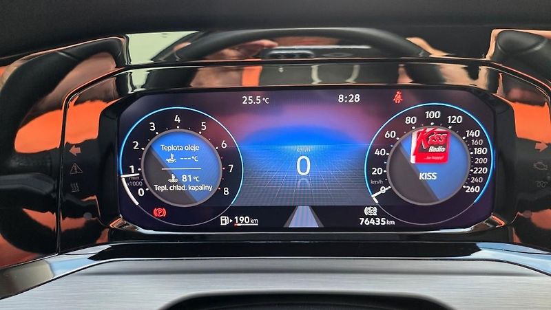 Volkswagen Golf (2023) 1.5 TSI 110kW Style - fotka 18 z 34