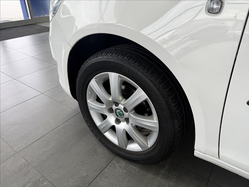Škoda Roomster 1,2   TSI,1.MAJ.,SERVISKA,TAŽN - fotka 7 z 21