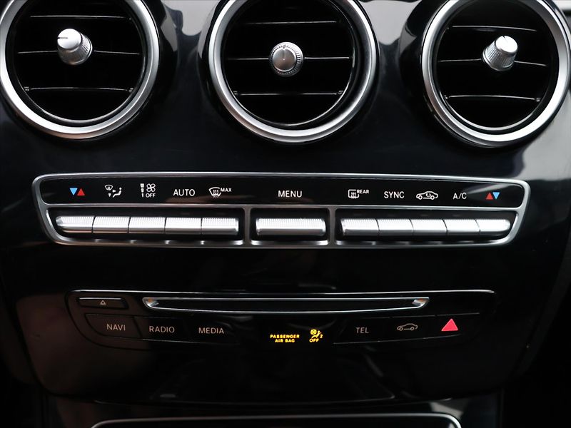 Mercedes-Benz Třídy C 1,6 CDI 100 kW Tažné Aut.Klima - fotka 21 z 32