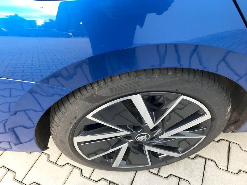 Škoda Octavia (2025) COMBI SPORTLINE 2,0 TDI 110 KW - fotka 14 z 28
