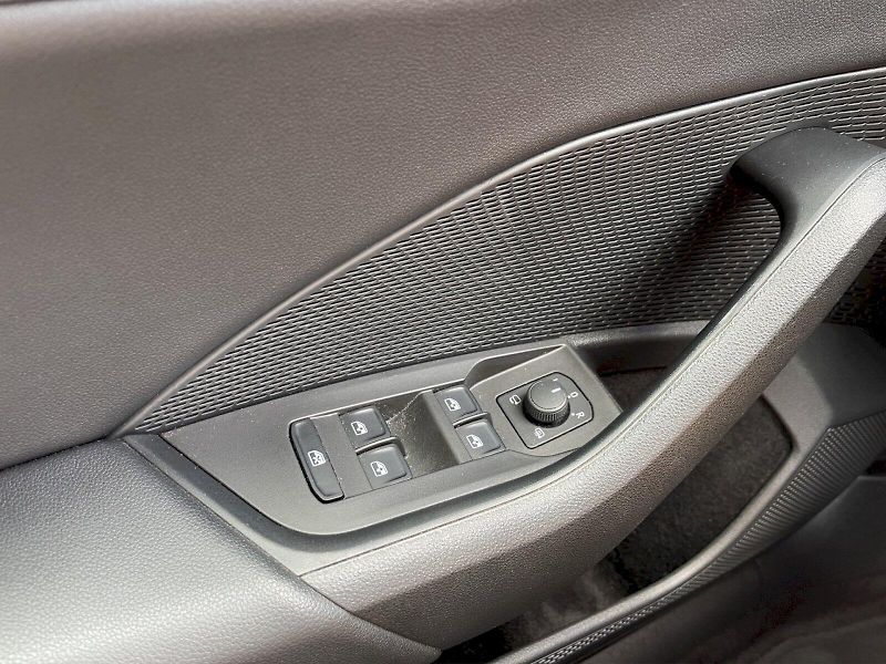 Škoda Octavia (2023) 1.5 TSI 110kW Style Plus combi - fotka 23 z 35