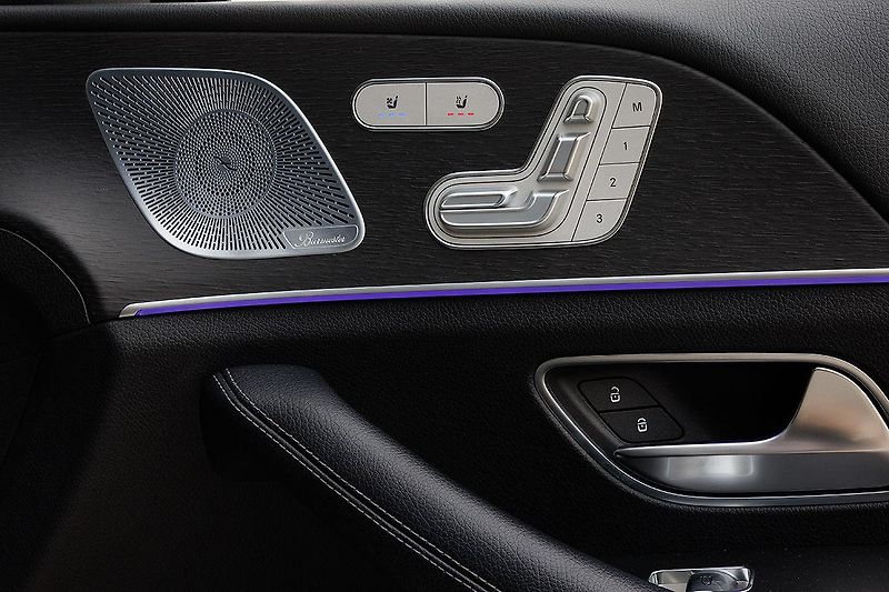 Mercedes-Benz GLS (2019) GLS 400d 4Matic AMG Line - fotka 58 z 63