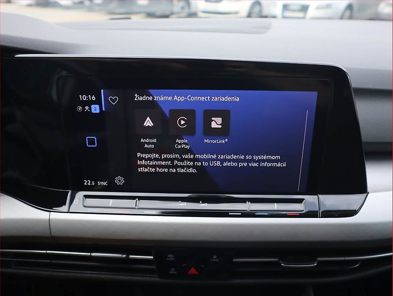 Volkswagen Golf (2021) Life 2.0 TDI, Serv.kniha, Navi - fotka 19 z 23