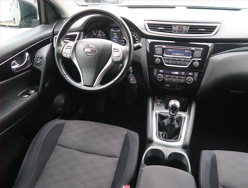 Nissan Qashqai (2014) 1.6 dCi, 4X4, Serv.kniha - fotka 7 z 13
