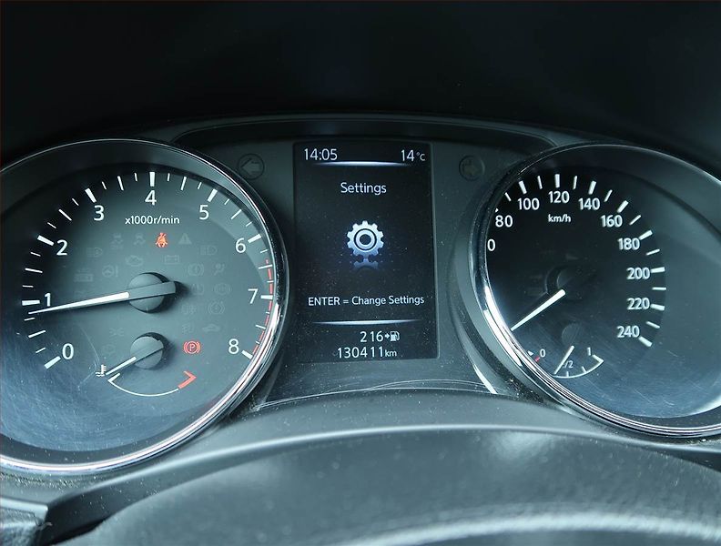 Nissan Qashqai (2014) 1.2 DIG-T, Navi, Tempomat - fotka 11 z 16