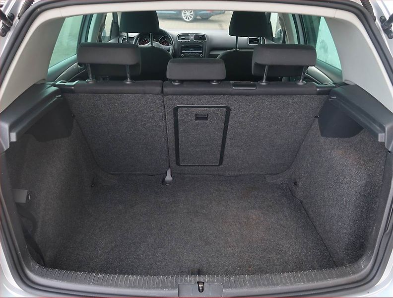 Volkswagen Golf (2012) 1.2 TSI, Tempomat - fotka 13 z 14