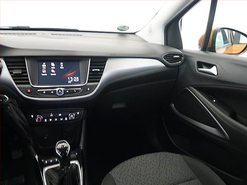 Opel Crossland X (2017) 1.2 Turbo, Tempomat - fotka 8 z 15