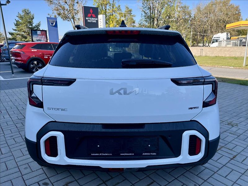 Kia Stonic (2026) 1,0 T-GDI  7DCT GT-LINE - fotka 5 z 20