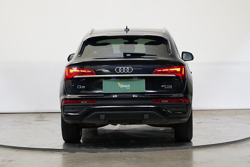 Audi Q5 - fotka 6 z 28