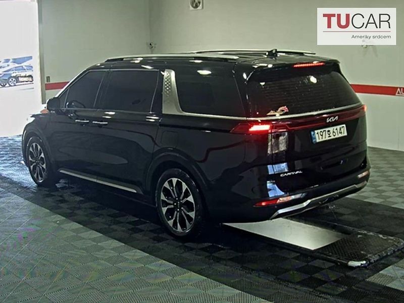 Kia Carnival (2022) 2.2 Diesel Automat 6+3 místa - fotka 3 z 7