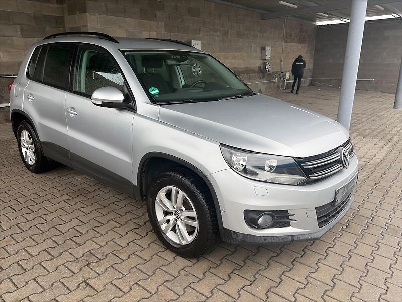 Volkswagen Tiguan 1,4 1.4 TSI 90kW servis. kniha - fotka 4 z 10