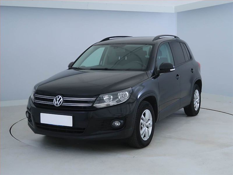 Volkswagen Tiguan (2014) 2.0 TDI, Serv.kniha, Tempomat - fotka 2 z 17