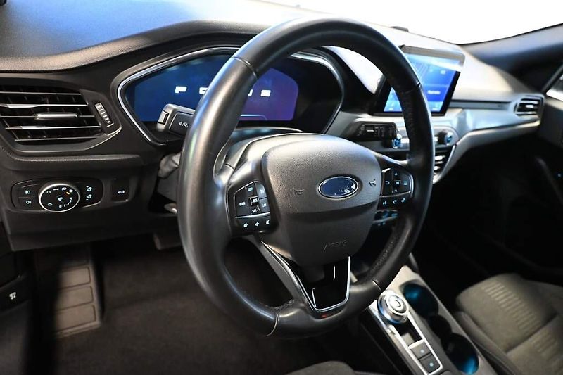 Ford Focus (2021) 1.5 ACTIVE X LED VIRTUAL Tažné - fotka 14 z 33