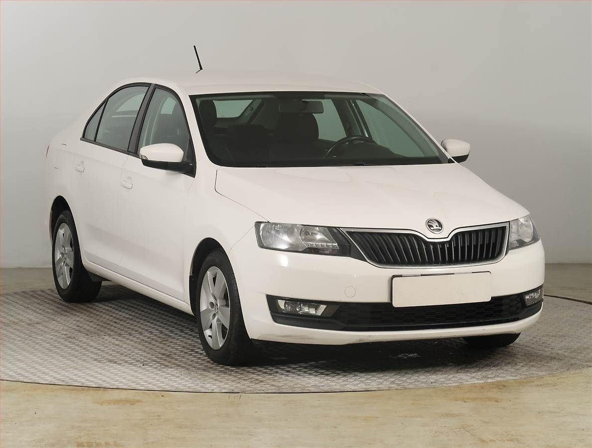 Škoda Rapid 1.0 TSI, Park. senzory