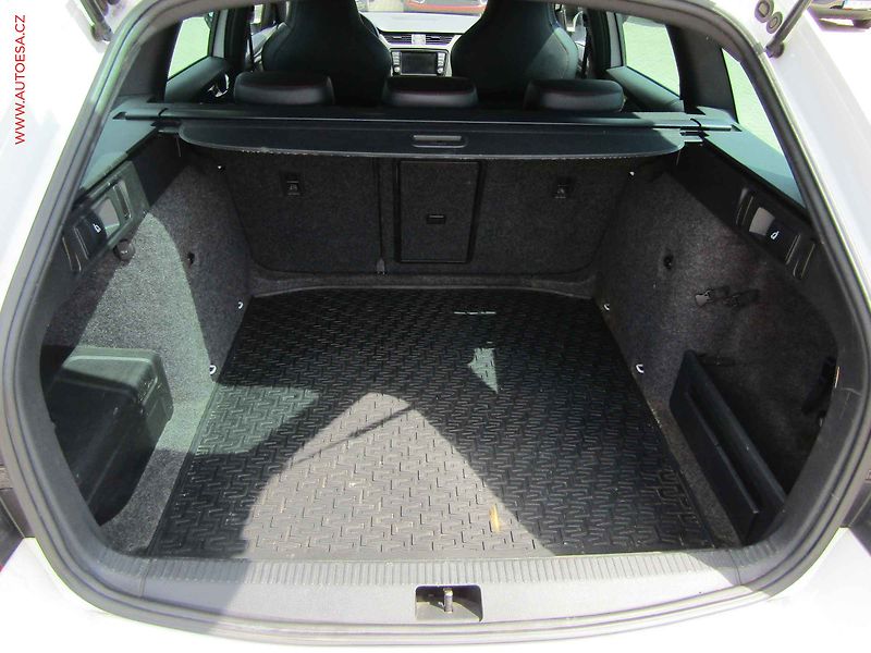 Škoda Octavia (2014) 2.0TDi, Bixen, navi - fotka 7 z 20