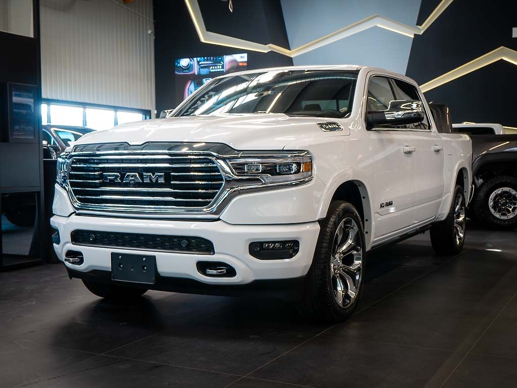 Dodge RAM 5.7 V8 eTorque Longhorn 22Alu