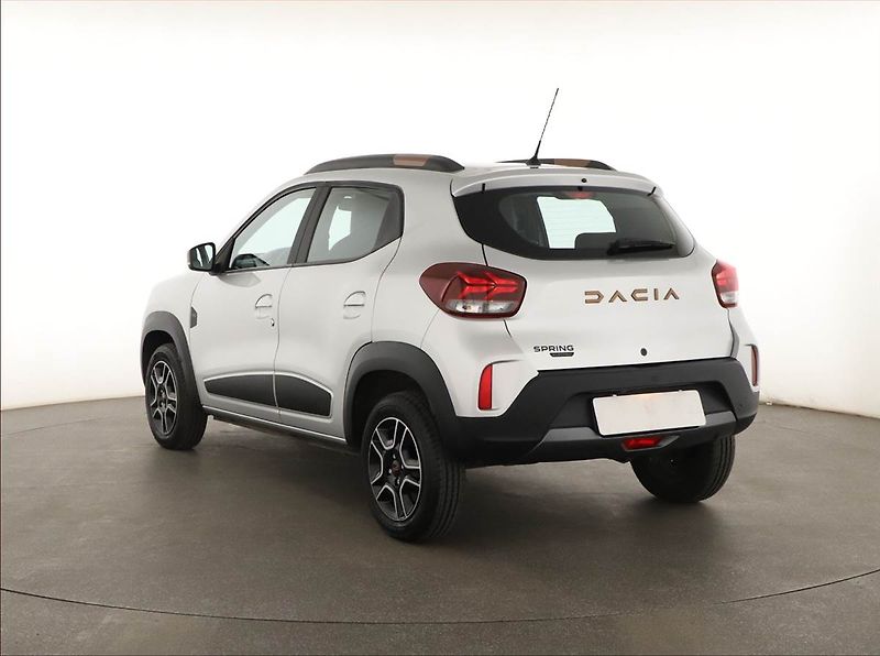 Dacia Spring (2023) Electric 65 (27 kWh), SoH 92% - fotka 4 z 17
