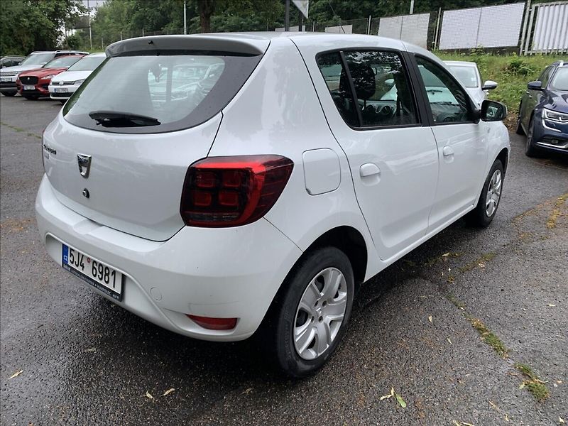 Dacia Sandero 1,0 SCe ČR,KLIMATIZACE - fotka 5 z 17