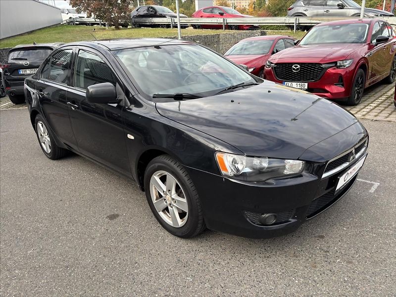 Mitsubishi Lancer 1,8 Mivec 105kW - fotka 7 z 28