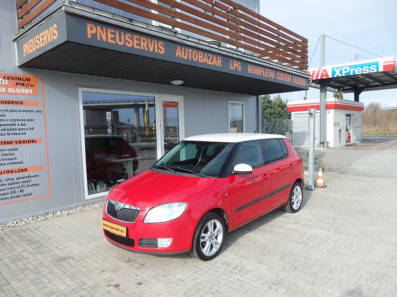 Škoda Fabia 1,4 16V SPORT, DIGI KLIMA, 16´ - fotka 1 z 14