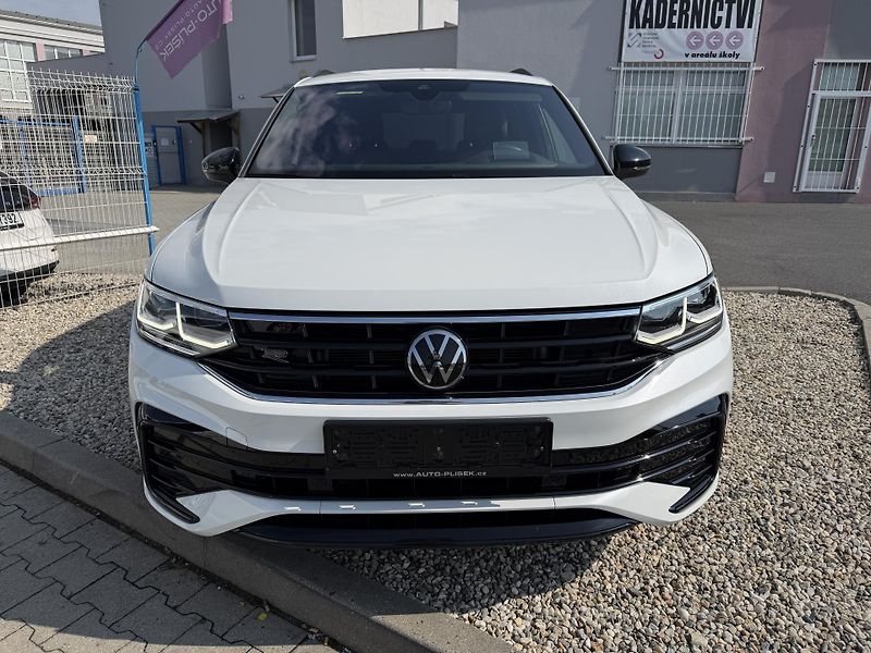 Volkswagen Tiguan R-Line 2,0 TSi/180kW 4x4 DSG - fotka 2 z 114